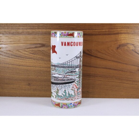 1980s VANCOUVER Chinese porcelain vase, cylinder souvenir vase, Canada BC - Picture 2 of 6